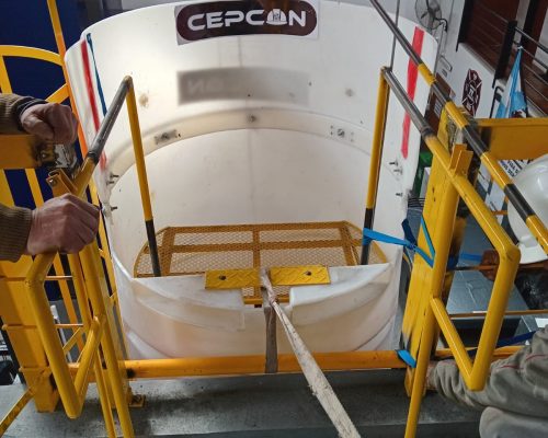 conducto escalerado de conexion entre niveles